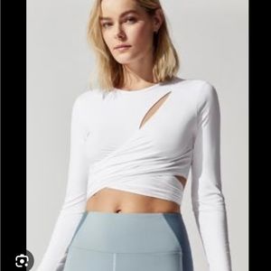 Michi glow wrap yoga top medium